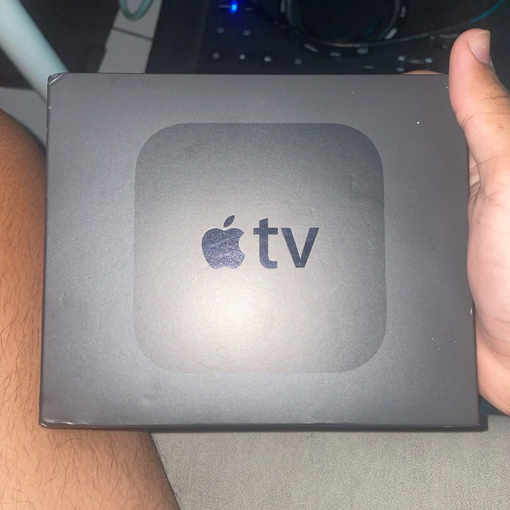 Apple Tv selling because i needa raise money for my dogs surgery